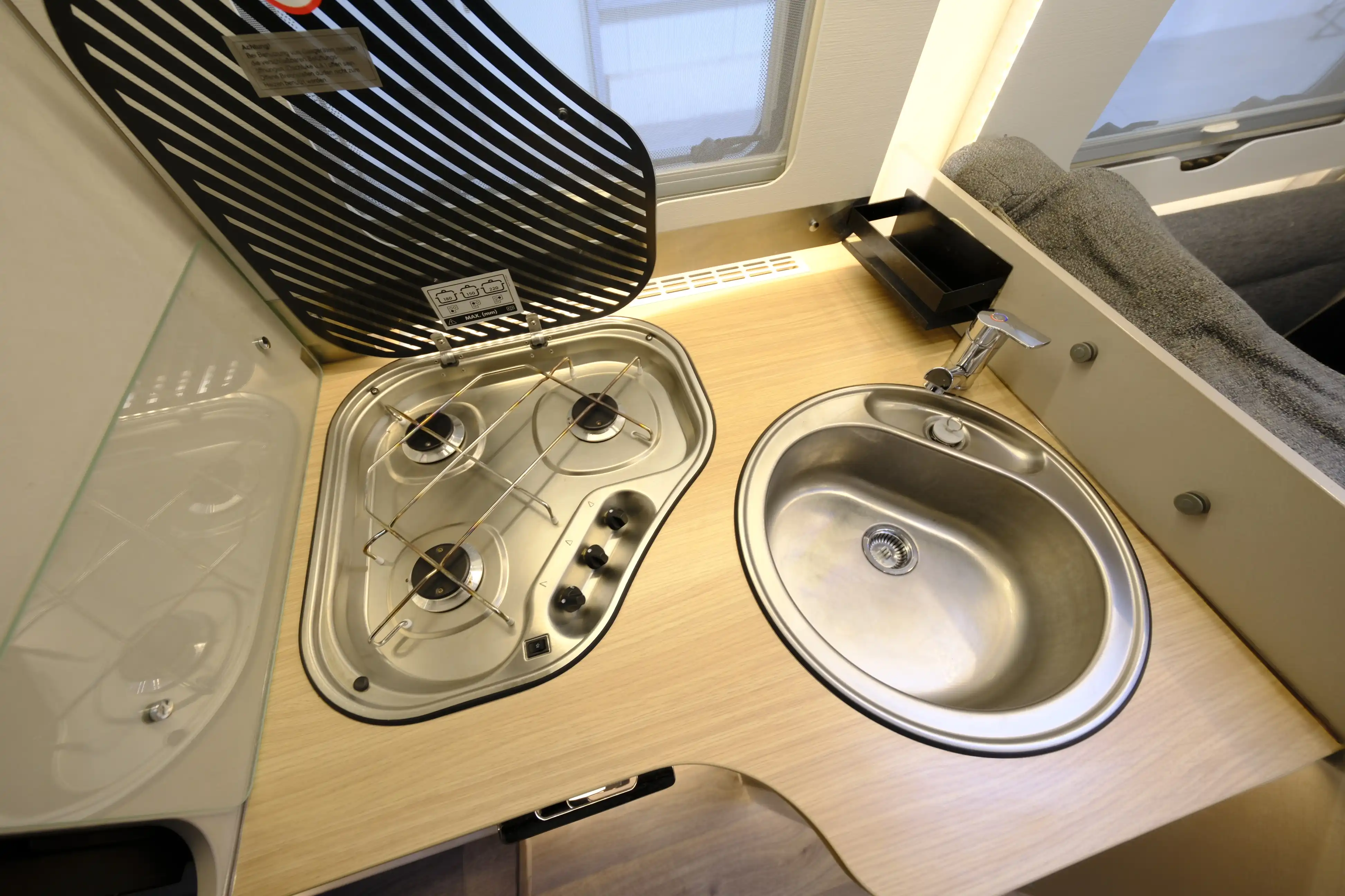 HYMER-ERIBA Tramp 585 S - Ansicht 12